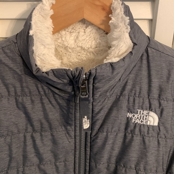 The North Face Girls Reversible Mossbud Swirl Jacket M (10/12) Heather Grey Coat - Picture 4 of 16